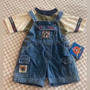 New ! Vintage Looney Tunes Taz overall shorts with tee outfit